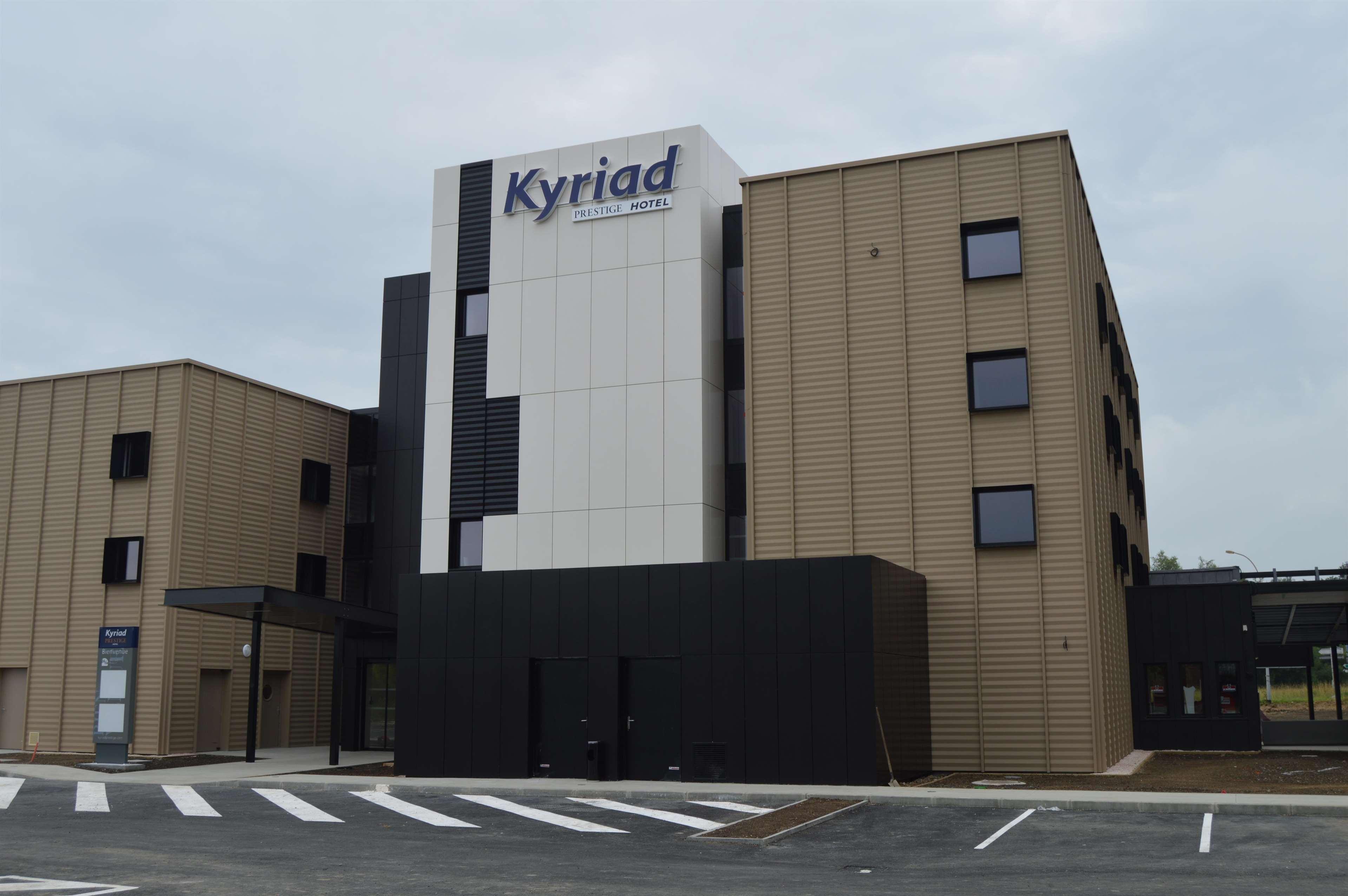Kyriad Prestige Pau – Palais des Sports Exterior foto