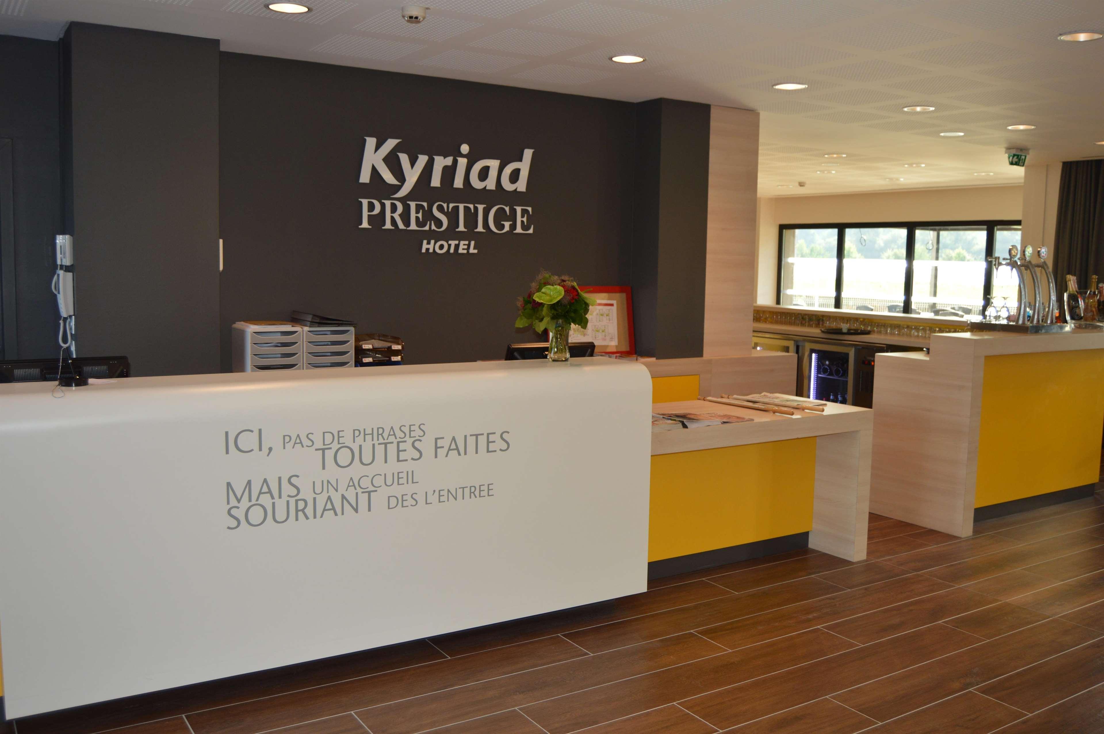Kyriad Prestige Pau – Palais des Sports Exterior foto