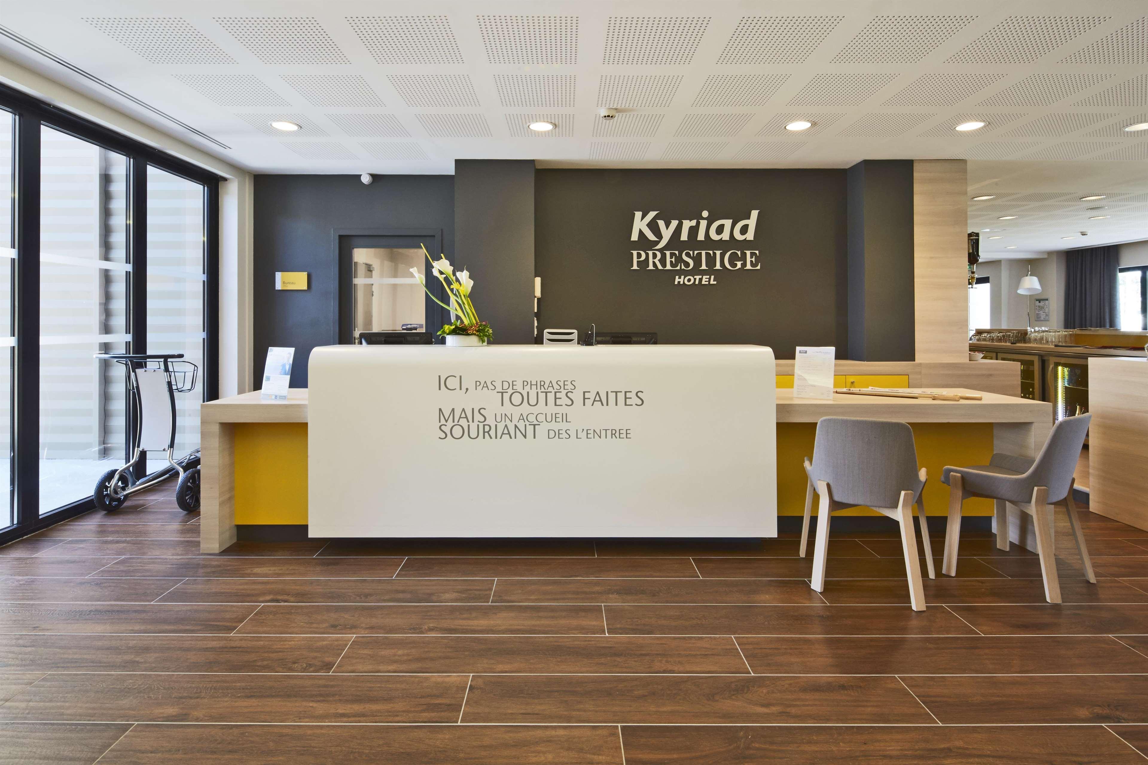 Kyriad Prestige Pau – Palais des Sports Exterior foto