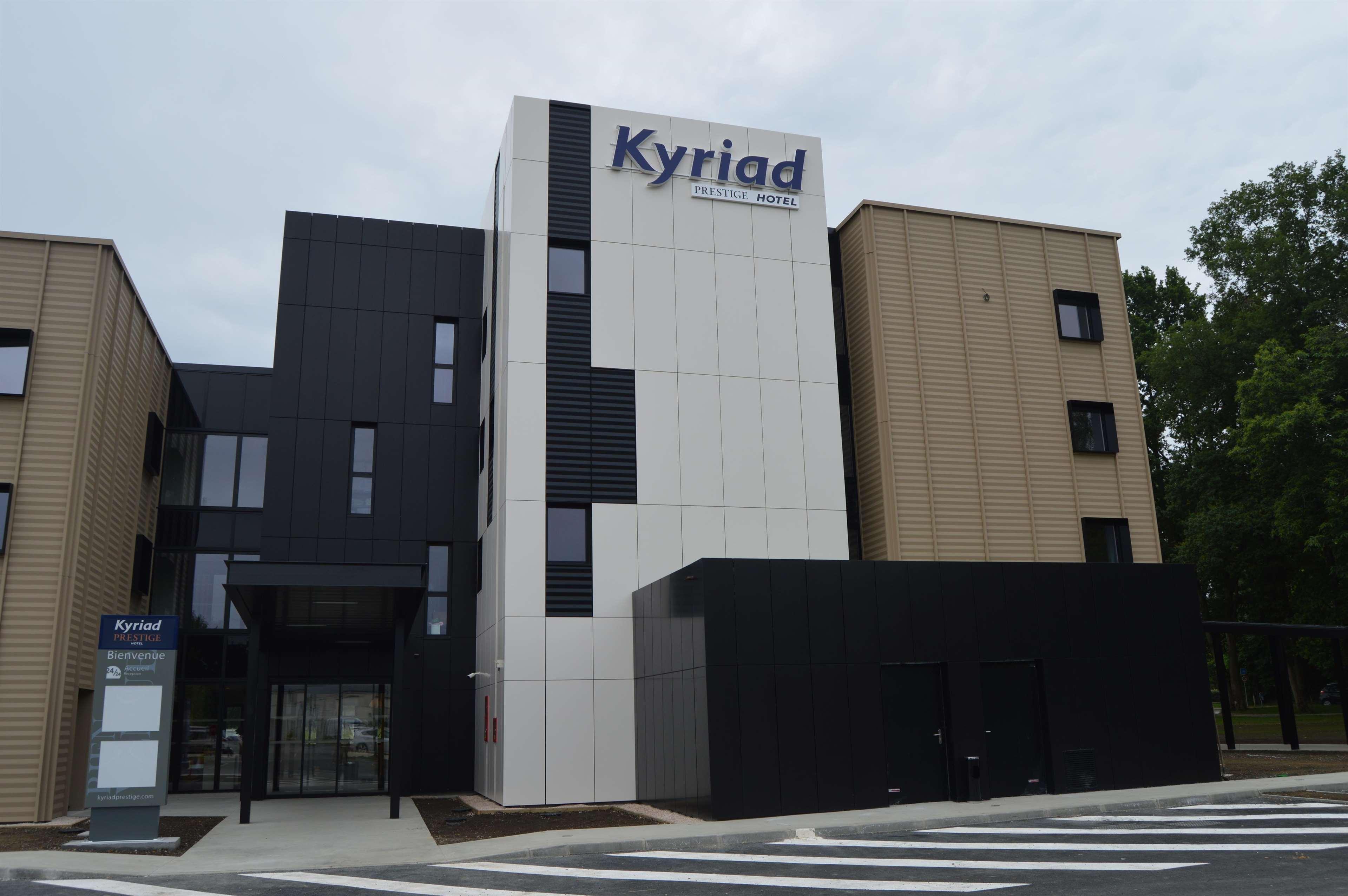 Kyriad Prestige Pau – Palais des Sports Exterior foto