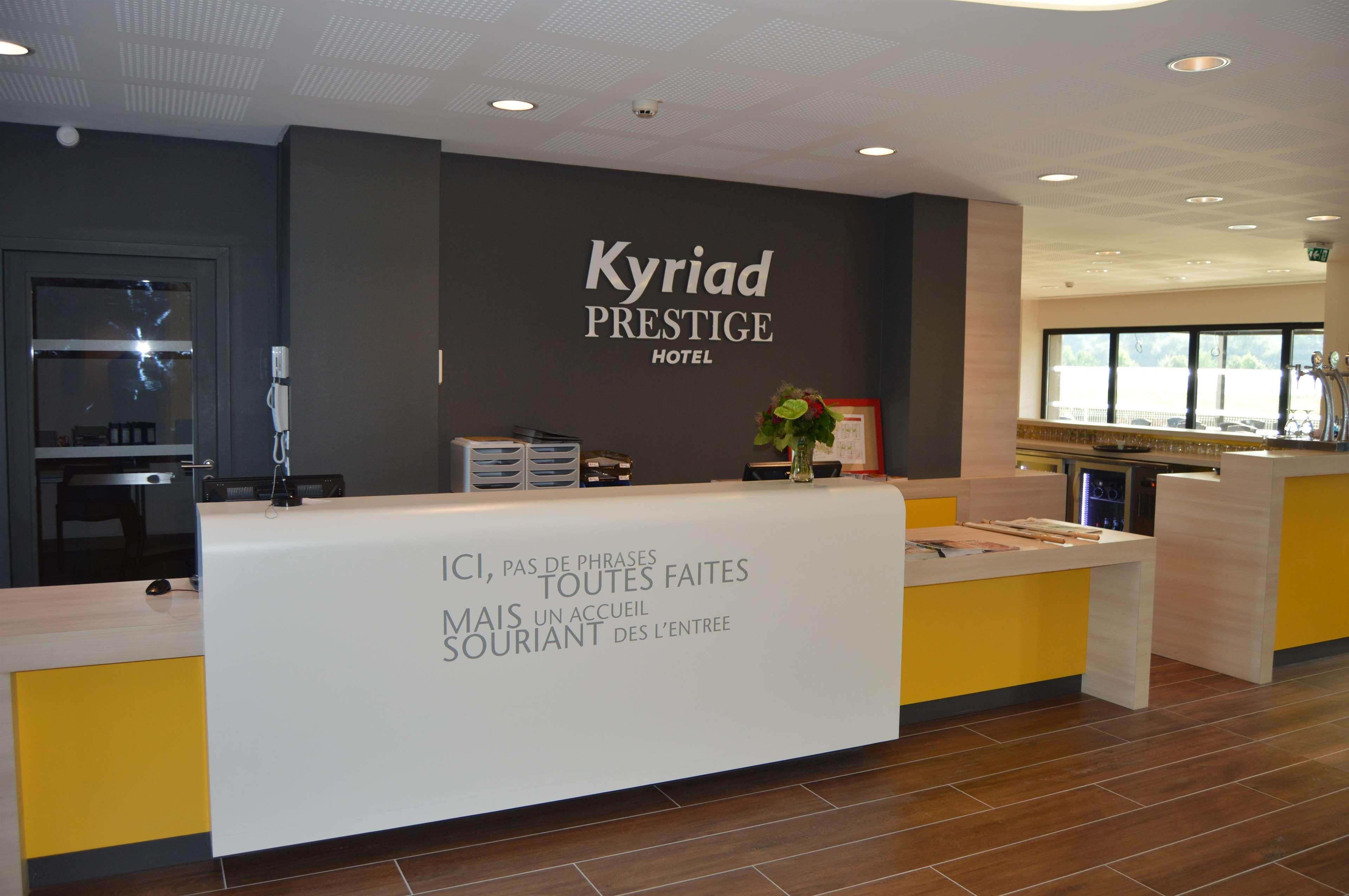 Kyriad Prestige Pau – Palais des Sports Exterior foto